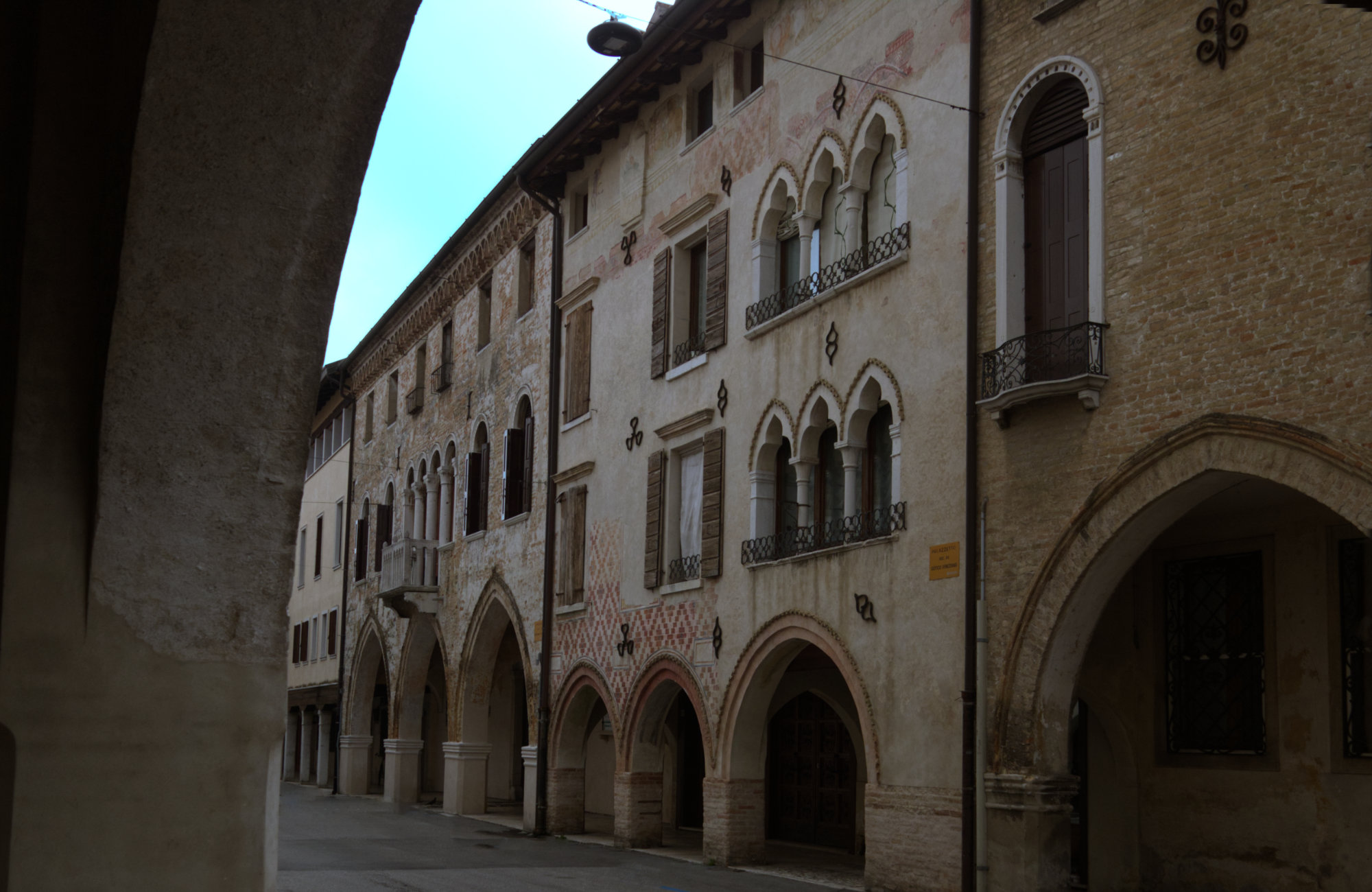 Häuser in einer Gasse in Portogruaro